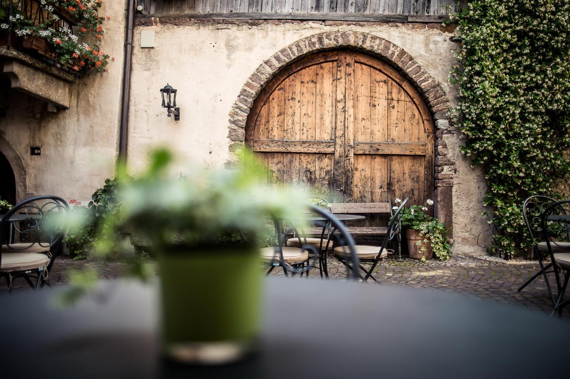 Romantik Hotel Jagdhof Caldaro Extérieur photo