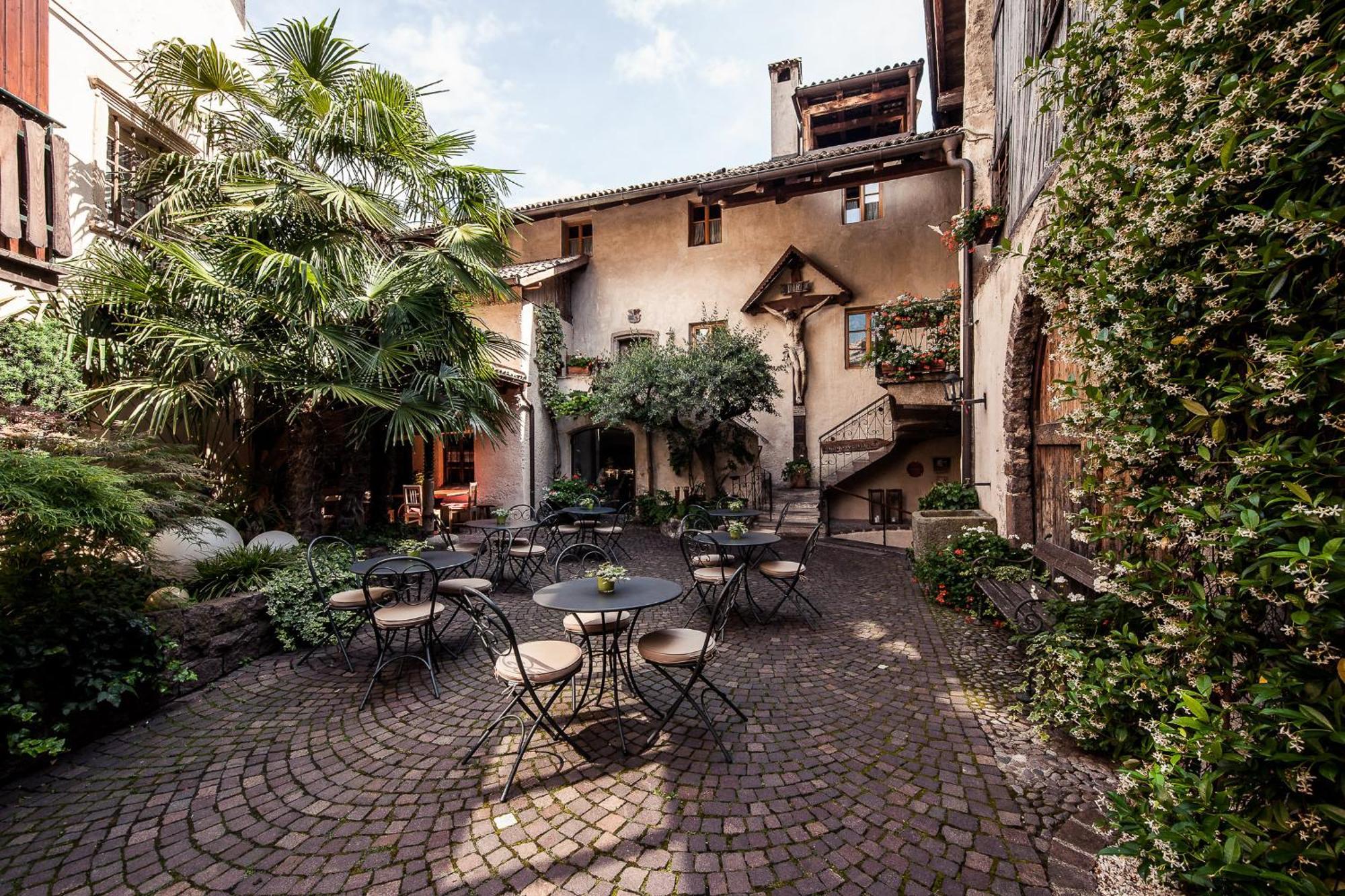 Romantik Hotel Jagdhof Caldaro Extérieur photo